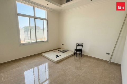 Villa in Dubai 9 bedrooms, 1712.3 sq.m. № 119149 - photo 6