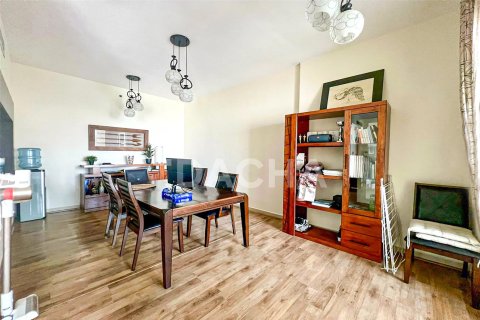 Apartment in Mosela, The Views, Dubai 2 bedrooms, 135 sq.m. № 105822 - photo 5