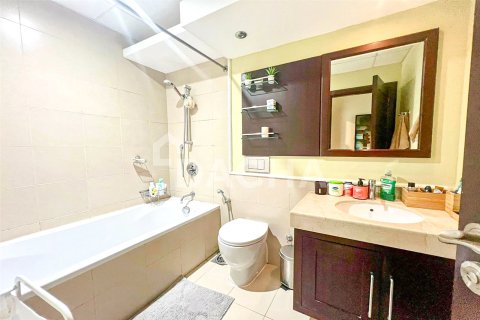 Apartment in Mosela, The Views, Dubai 2 bedrooms, 135 sq.m. № 105822 - photo 12
