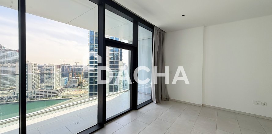 Apartment in Marquise Square Tower, Business Bay, Dubai studio, 61 sq.m. № 105825