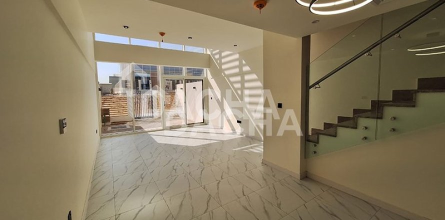 Townhouse in Dubai Land, Dubai 2 bedrooms, 101 sq.m. № 105821