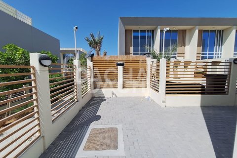 Townhouse in Dubai Land, Dubai 2 bedrooms, 101 sq.m. № 105821 - photo 20
