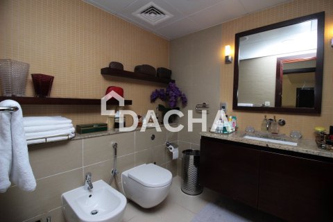 Apartment in Palm Jumeirah, Dubai 2 bedrooms, 223 sq.m. № 105824 - photo 13