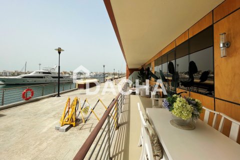 Apartment in Palm Jumeirah, Dubai 2 bedrooms, 223 sq.m. № 105824 - photo 2
