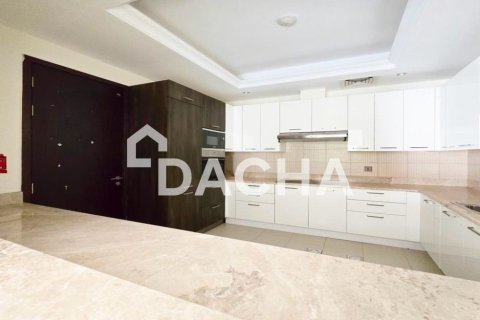 Adosado en Jumeirah Golf Estates, Dubai, 3 dormitorios, 266 m², № 105819 - foto 6