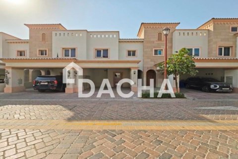 Adosado en Jumeirah Golf Estates, Dubai, 3 dormitorios, 266 m², № 105819