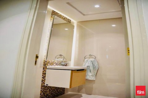 Купить квартиру в Даунтаун Дубай (Даунтаун Бурдж Дубай), Дубай: 2 спальни, 113.3м², № 90599 - фото 12