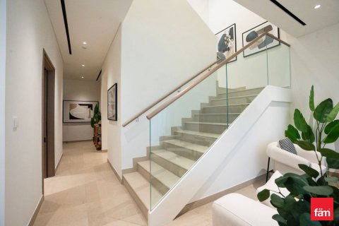 Снять в аренду виллу в Дубае: 3 спальни, 293.2м², № 90590 - фото 3