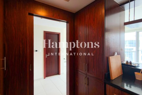 Apartment in Downtown Dubai (Downtown Burj Dubai), Dubai 1 bedroom, 97.17653800 sq.m. № 139576 - photo 3