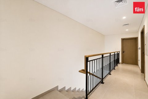 Villa in Dubai 4 bedrooms, 144 sq.m. № 139582 - photo 12