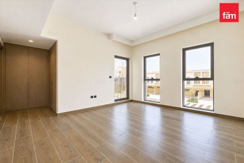 Villa in Dubai 4 bedrooms, 144 sq.m. № 139582 - photo 7
