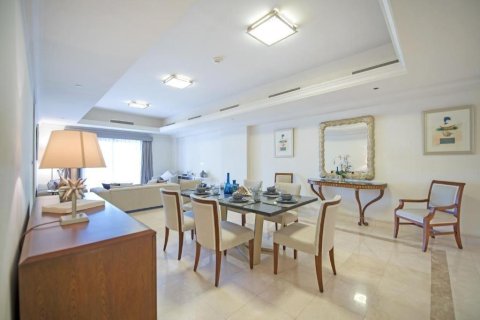 Townhouse in Palm Jumeirah, Dubai 3 bedrooms, 456 sq.m. № 120570 - photo 6