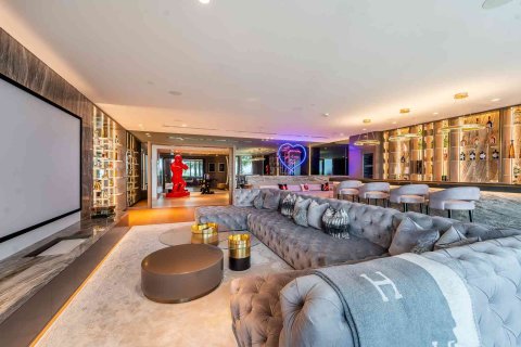Apartamento en Palm Jumeirah, Dubai, 4 dormitorios, 776 m², № 120572 - foto 29