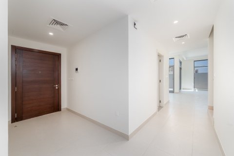 Townhouse in Dubai South (Dubai World Central), Dubai 4 bedrooms, 306.12 sq.m. № 141130 - photo 11