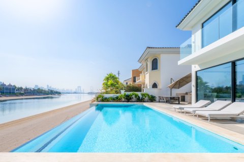 Villa in Palm Jumeirah, Dubai 5 bedrooms, 622.64 sq.m. № 141131 - photo 8