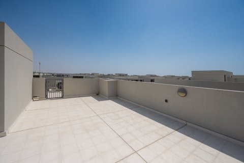 Townhouse in Dubai South (Dubai World Central), Dubai 4 bedrooms, 306.77 sq.m. № 141137 - photo 6