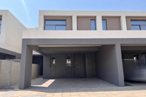 Villa in Dubai South (Dubai World Central), Dubai 3 bedrooms, 187 sq.m. № 109612