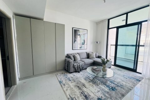 Apartment in Dubai 3 bedrooms, 214 sq.m. № 109609 - photo 3