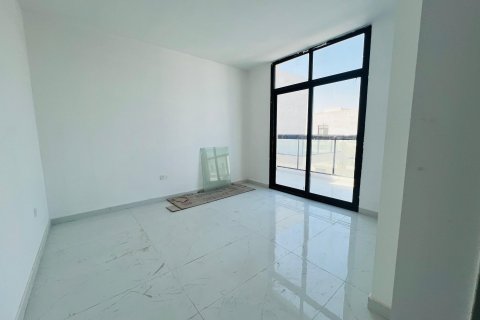Apartment in Dubai 3 bedrooms, 214 sq.m. № 109609 - photo 16