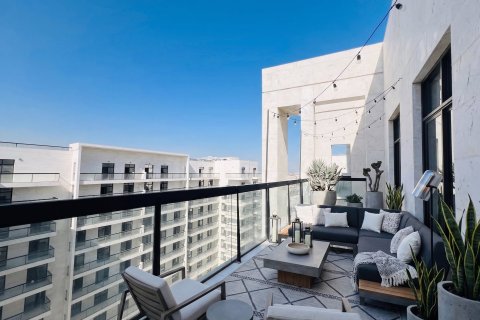 Apartment in Dubai 3 bedrooms, 214 sq.m. № 109609
