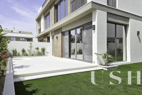 Villa in Aura, Tilal Al Ghaf, Dubai 4 bedrooms, 237 sq.m. № 39681 - photo 17