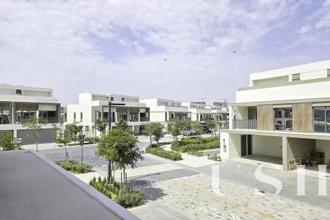 Villa in Aura, Tilal Al Ghaf, Dubai 4 bedrooms, 237 sq.m. № 39681 - photo 3