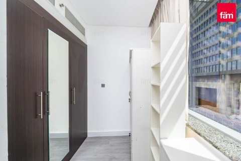 Снять в аренду квартиру в DIFC, Дубай: 2 спальни, 117.7м², № 52135 - фото 27