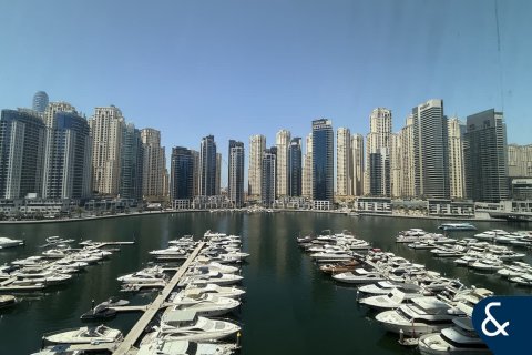 Apartment in Vida Residences Dubai Marina, Dubai Marina, Dubai 2 bedrooms, 147 sq.m. № 75179 - photo 1
