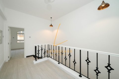 Villa en Jumeirah Village Circle, Dubai, 3 dormitorios, 142 m², № 100699 - foto 18