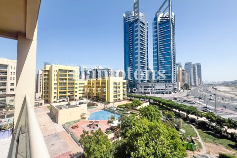 Apartment in Greens, Dubai 2 bedrooms, 105.27024736 sq.m. № 101293 - photo 7