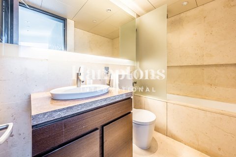 Appartement à Burj Khalifa, Dubai, 2 chambres, 177.35182700 m², № 96124 - photo 14