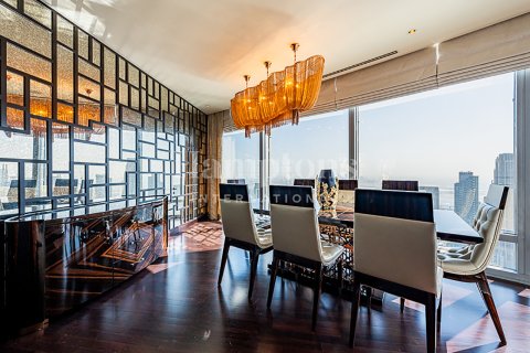 Appartement à Burj Khalifa, Dubai, 2 chambres, 177.35182700 m², № 96124 - photo 4