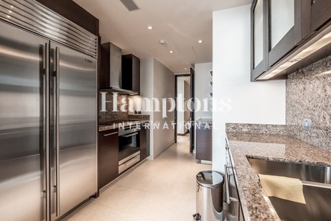 Appartement à Burj Khalifa, Dubai, 2 chambres, 177.35182700 m², № 96124 - photo 23