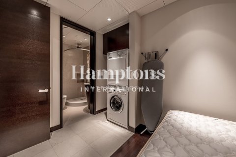 Appartement à Burj Khalifa, Dubai, 2 chambres, 177.35182700 m², № 96124 - photo 2