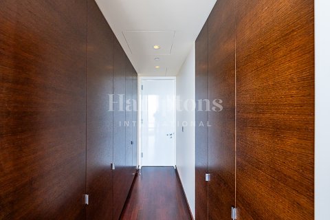 Appartement à Burj Khalifa, Dubai, 2 chambres, 177.35182700 m², № 96124 - photo 3