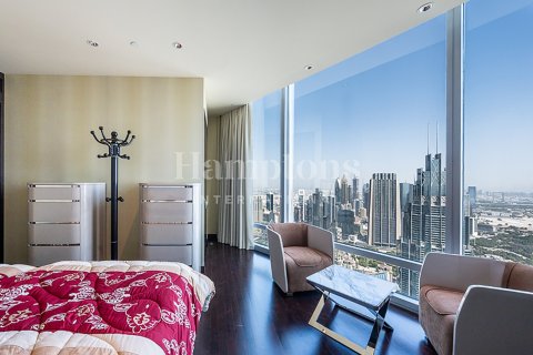 Appartement à Burj Khalifa, Dubai, 2 chambres, 177.35182700 m², № 96124 - photo 12