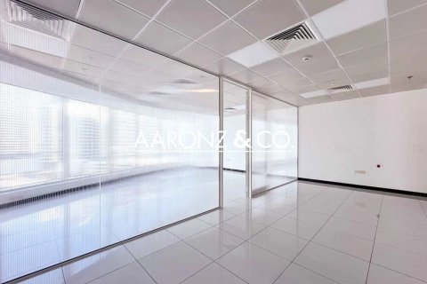Bureau à Business Bay, Dubai, 70.4 m², № 78422 - photo 10