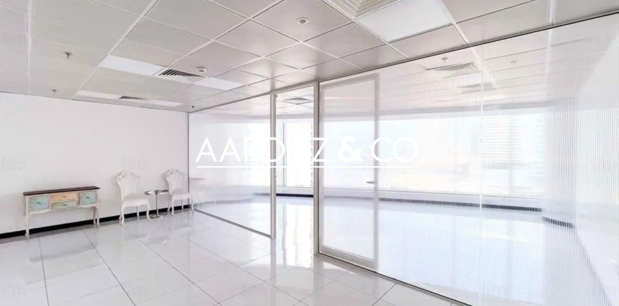Bureau à Business Bay, Dubai, 70.4 m², № 78422