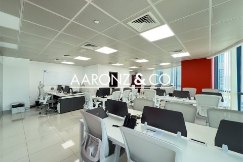 Bureau à Jumeirah Lake Towers, Dubai, 101.4 m², № 78424 - photo 2