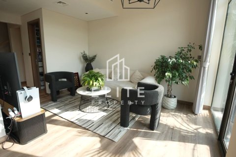 Купить квартиру в Дубае: 2 спальни, 170м², № 85663 - фото 2