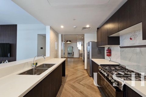 Apartment in Zabeel, Dubai 3 bedrooms, 173 sq.m. № 39719 - photo 14