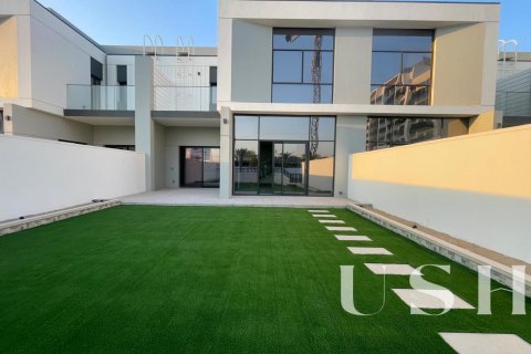 Townhouse in Al Furjan, Dubai 3 bedrooms, 255 sq.m. № 39726 - photo 3
