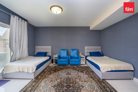 Купить таунхаус в Дубае: 3 спальни, 174.7м², № 24616 - фото 12
