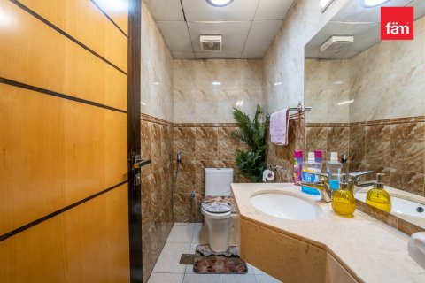 Купить таунхаус в Дубае: 3 спальни, 174.7м², № 24616 - фото 8