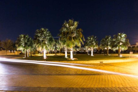 فيلا في دبي 5 غرف نوم , 555.1 م² رقم 24617 - صورة 2