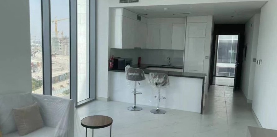 Квартира в Дубае, 1 спальня, 77.2м², № 109850