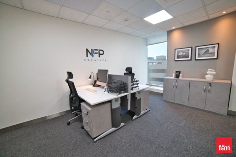 Снять в аренду офис в Sheikh Zayed Road, Дубай: 19.6м², № 109849 - фото 8