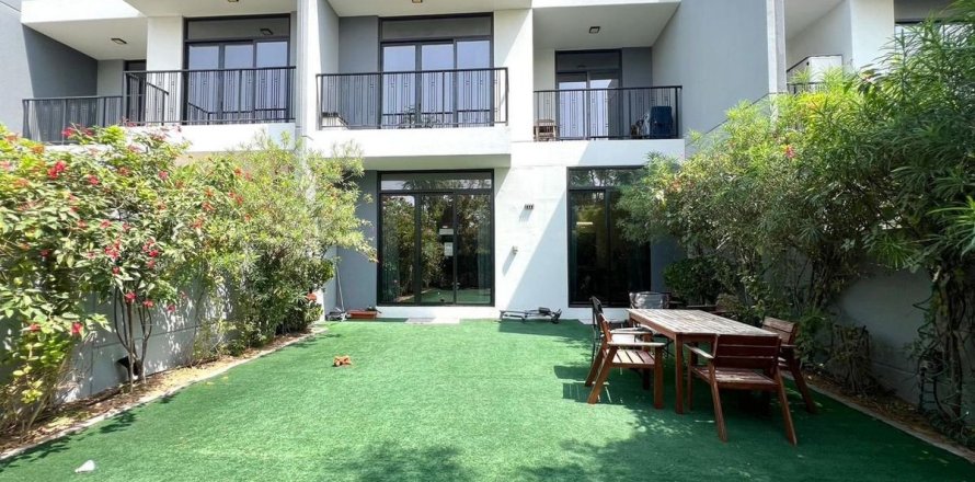 Maison de ville à Motor City, Dubai, 3 chambres, 240.3 m², № 109848