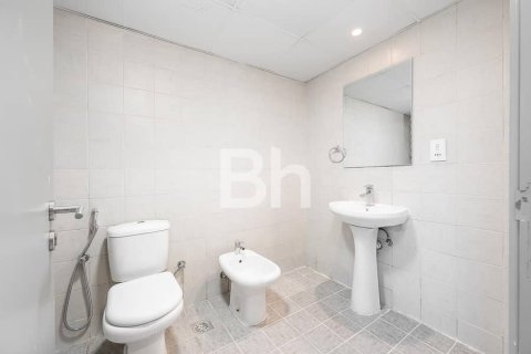 Apartment in Jumeirah Lake Towers, Dubai 3 bedrooms, 181 sq.m. № 56259 - photo 6