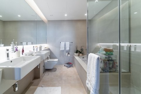 Ático en AL WASL TOWER en Sheikh Zayed Road, Dubai, 2 dormitorios, 147 m², № 97318 - foto 14